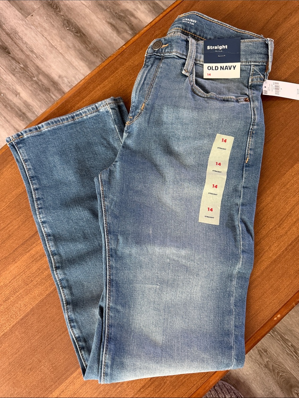 Old Navy Boy’s Size 14 Straight Flex Jeans in Medium Blue Wash
